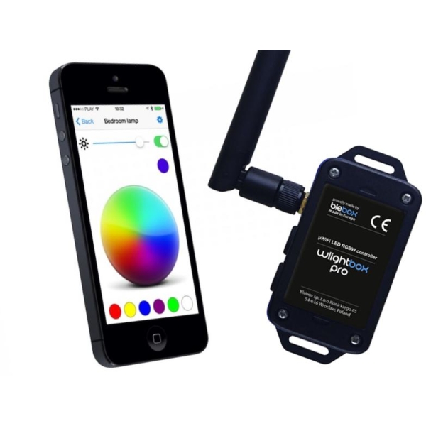 BLEBOX wlightbox pro - STEROWNIK LED Z ZEWNETRZNA ANTENA