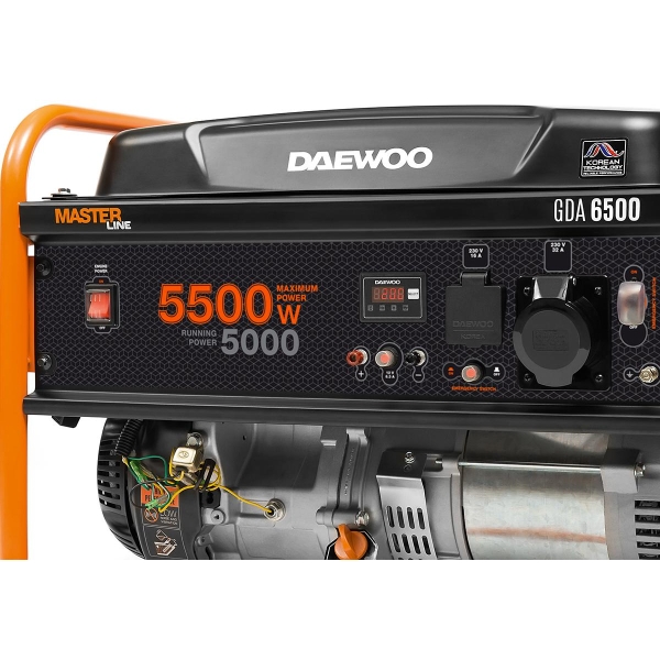 ZESTAW AGREGAT PRĄDOTWÓRCZY DAEWOO GDA 6500 5.0kW + 2x GENERATOR OIL SAE 10W-30 DWO 600
